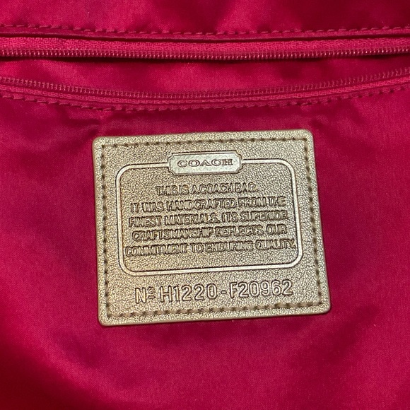 Coach Poppy Shoulder Bag - Picture 14 of 14